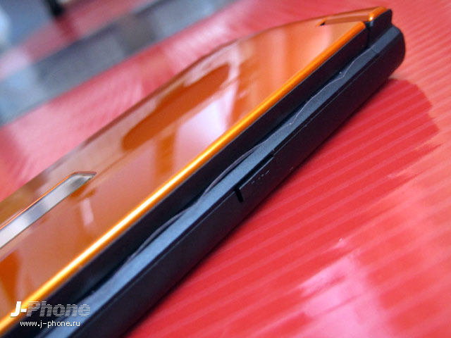 японский телефон sharp docomo sh-03e