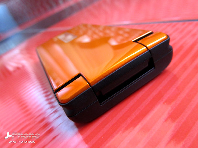 японский телефон sharp docomo sh-03e