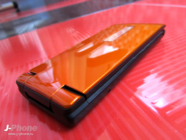 японский телефон sharp docomo sh-03e