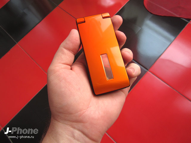 японский телефон sharp docomo sh-03e