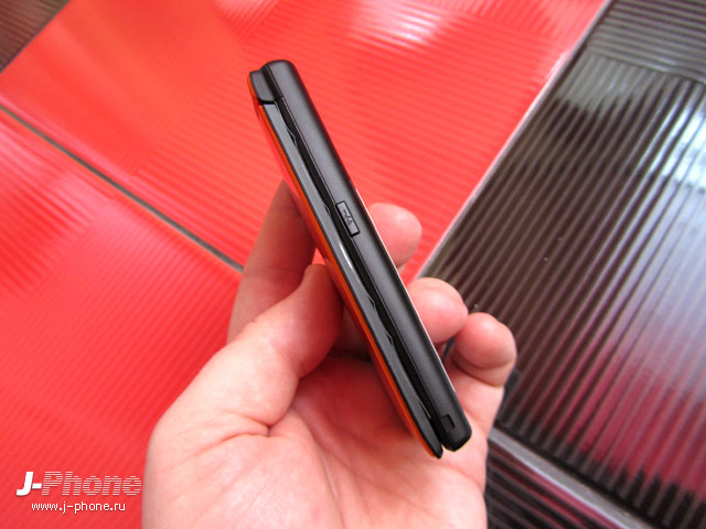 японский телефон sharp docomo sh-03e