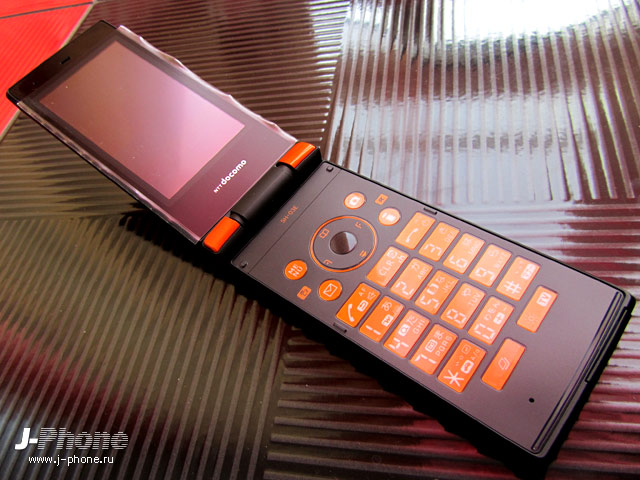 японский телефон sharp docomo sh-03e