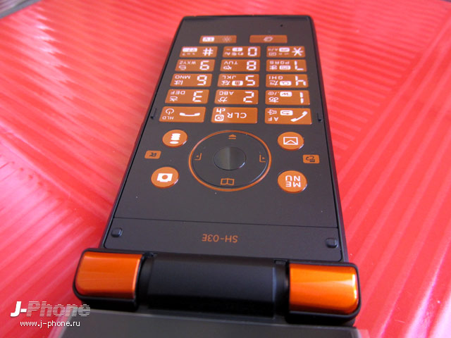японский телефон sharp docomo sh-03e
