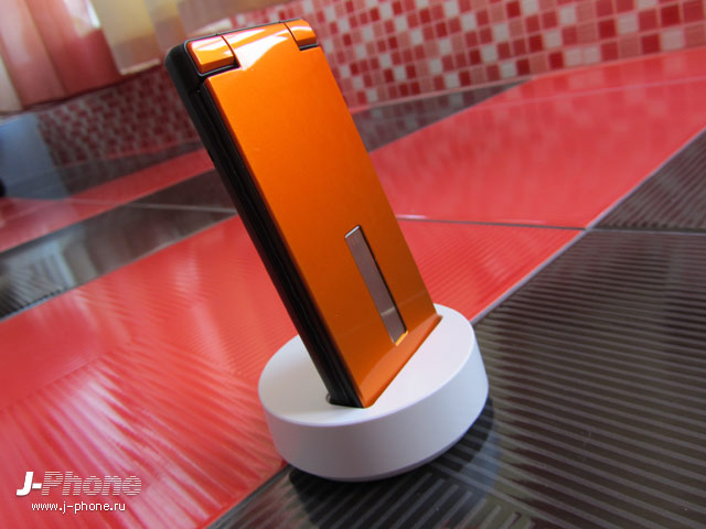 японский телефон sharp docomo sh-03e