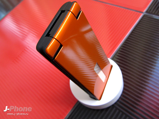 японский телефон sharp docomo sh-03e