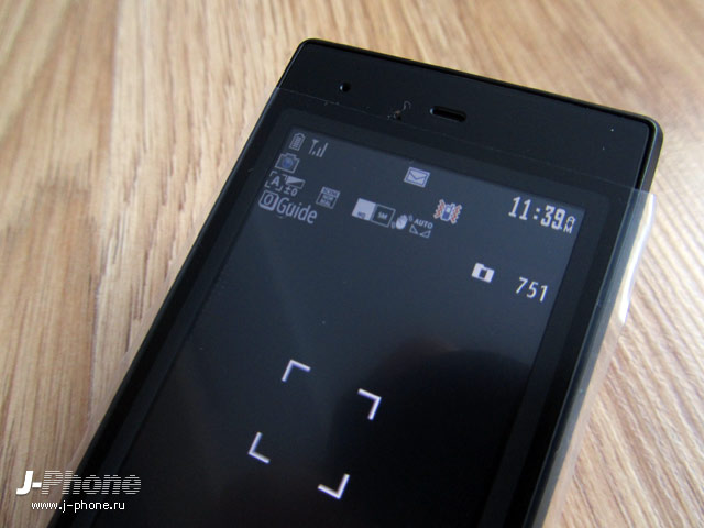 японский телефон sharp docomo sh-03e