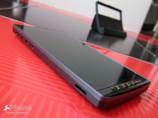 sharp docomo sh-06d nerv