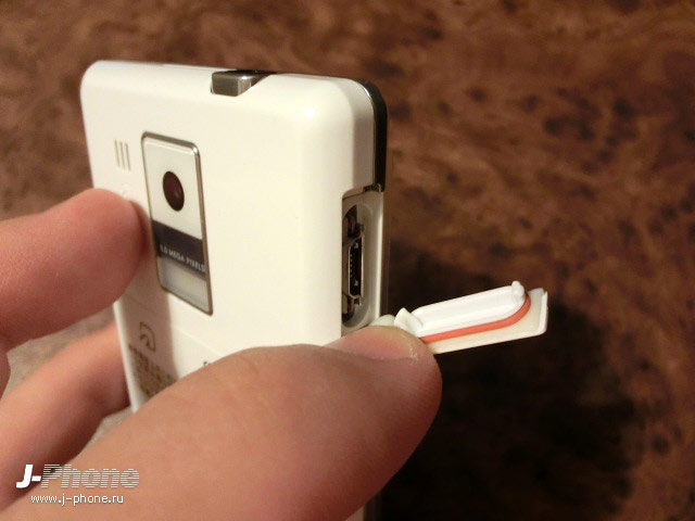 японские телефоны Docomo SH-13C
