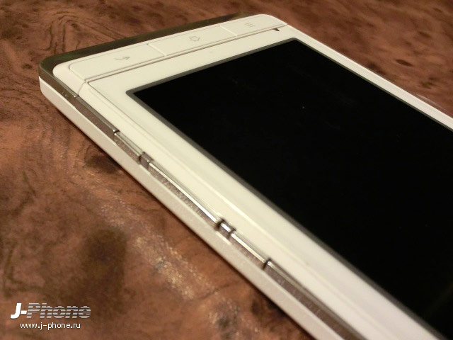 японские телефоны Docomo SH-13C
