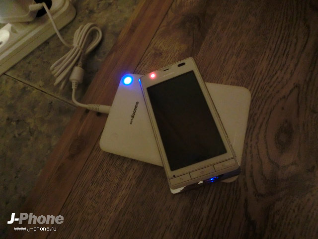 японские телефоны Docomo SH-13C