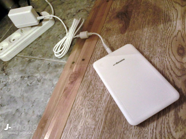 японские телефоны Docomo SH-13C