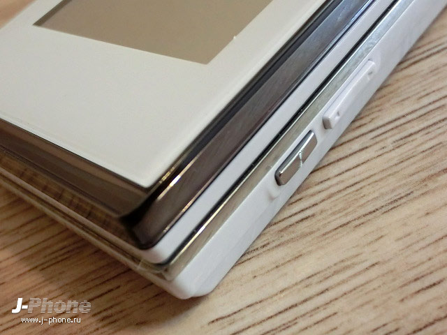 купить японские телефоны Sharp SH7228U