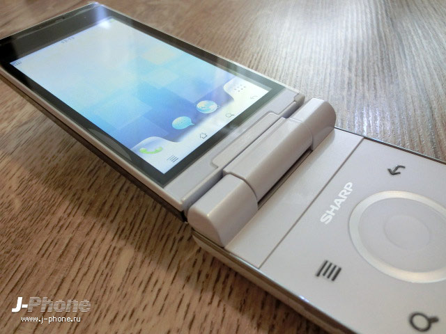 купить японские телефоны Sharp SH7228U