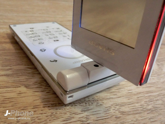 купить японские телефоны Sharp SH7228U