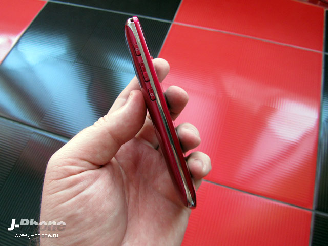 3D смартфон sharp sh8298u 3D смартфон sharp sh8298u