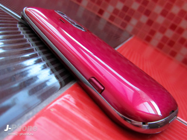 3D смартфон sharp sh8298u 3D смартфон sharp sh8298u