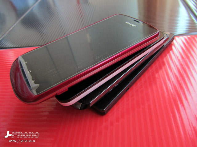 3D смартфон sharp sh8298u 3D смартфон sharp sh8298u