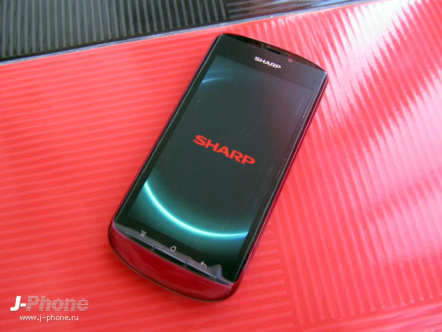 3D смартфон sharp sh8298u 3D смартфон sharp sh8298u