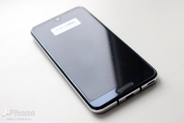Фотообзор Sharp AQUOS R2 SHV42 Фотообзор Sharp AQUOS R2 SHV42