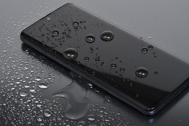 Sharp AQUOS zero2 SHV47 для Au в продаже с 31 января