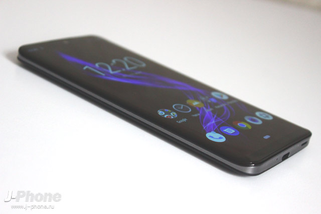 Обзор Sharp AQUOS zero