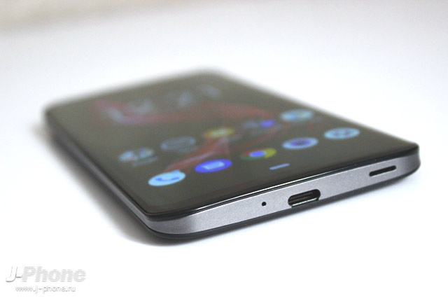 Обзор Sharp AQUOS zero