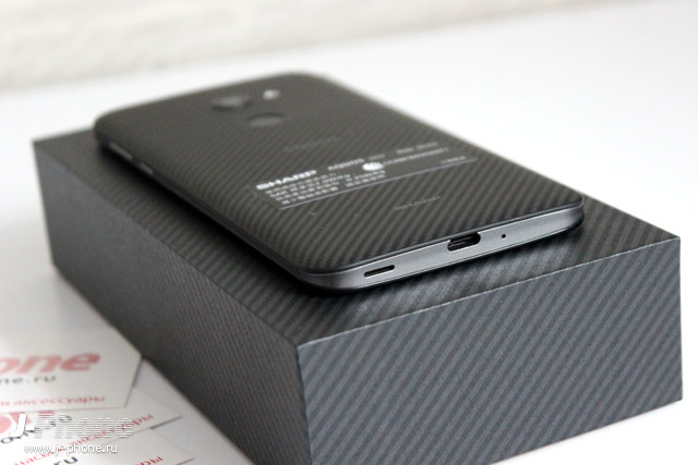 Обзор Sharp AQUOS zero