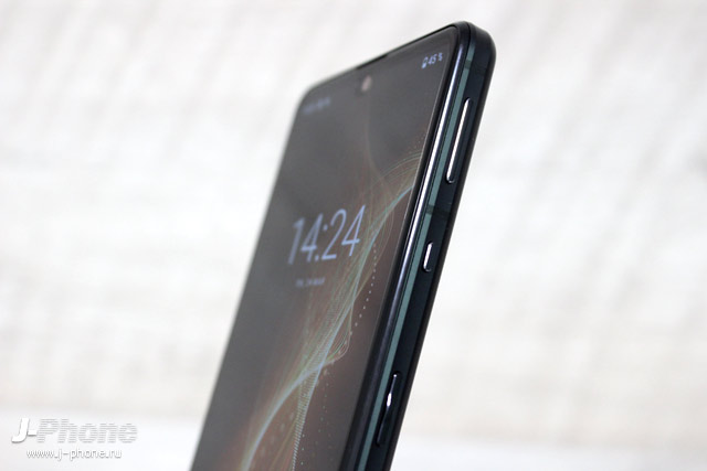 Обзор тайваньской версии Sharp AQUOS sense5G 8/128Gb