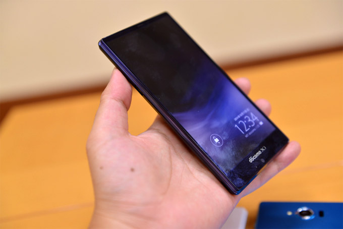 Смартфон Sharp Aquos Zeta Docomo SH-01G сертифицирован FCC