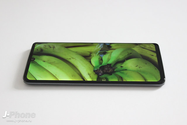 Обзор Sharp AQUOS zero2
