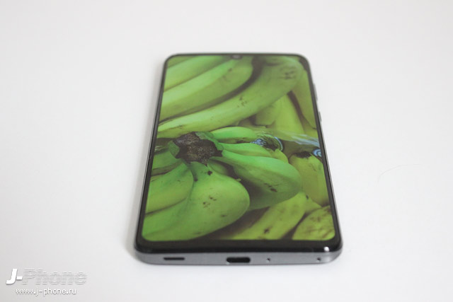 Обзор Sharp AQUOS zero2