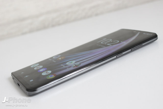 Обзор Sharp AQUOS zero2