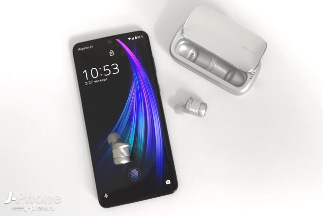 Обзор Sharp AQUOS zero2