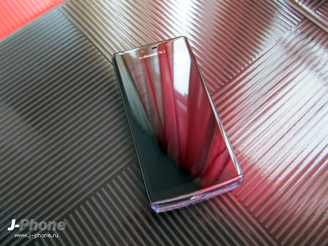 японский смартфон Sharp Docomo SH-04E Aquos Phone EX