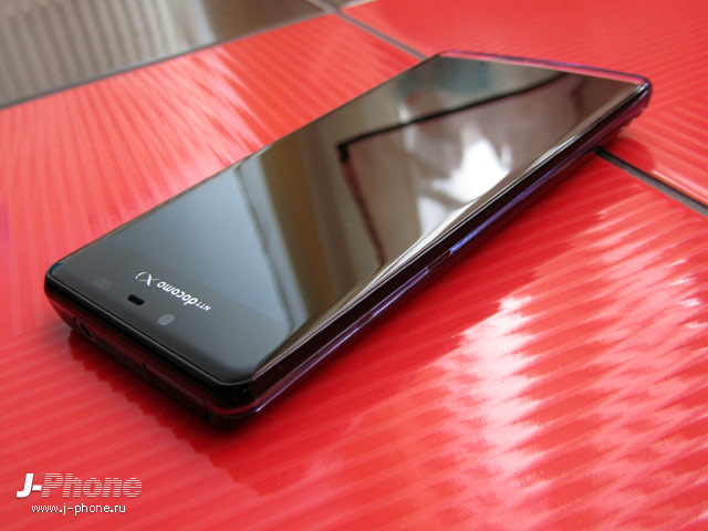 японский смартфон Sharp Docomo SH-04E Aquos Phone EX