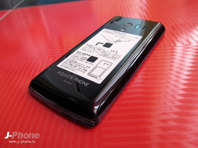 японский смартфон Sharp Docomo SH-04E Aquos Phone EX