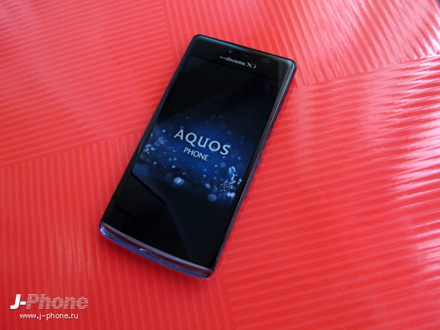 японский смартфон Sharp Docomo SH-04E Aquos Phone EX