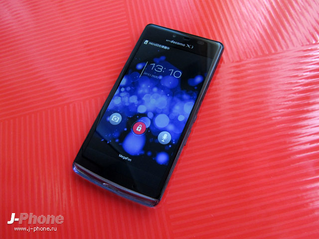 японский смартфон Sharp Docomo SH-04E Aquos Phone EX