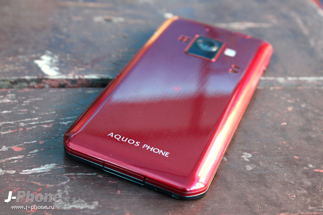 сравнение смартфонов Sharp Docomo SH-06E Aquos Phone Zeta всех цветов