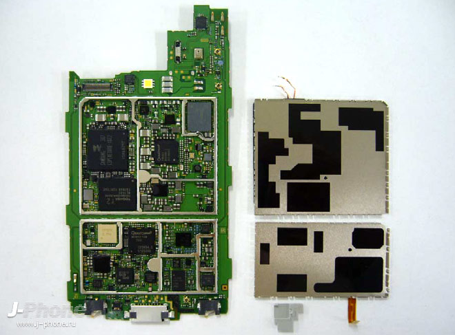 Разбираем Sharp Docomo SH-06E