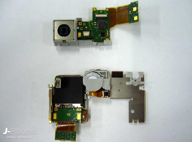 Разбираем Sharp Docomo SH-06E