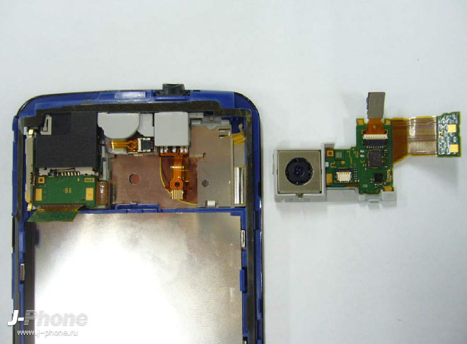 Разбираем Sharp Docomo SH-06E