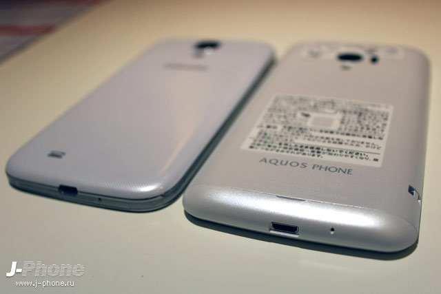 сравнение Sharp Aquos Phone Zeta Docomo SH-06E с Samsung Galaxy S4 сравнение Sharp Aquos Phone Zeta Docomo SH-06E с Samsung Galaxy S4
