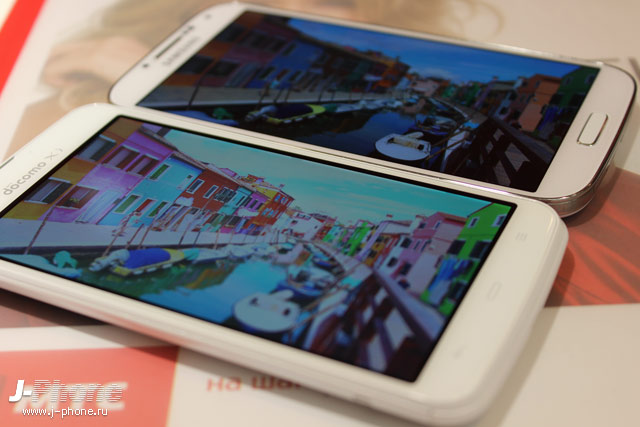 сравнение Sharp Aquos Phone Zeta Docomo SH-06E с Samsung Galaxy S4 сравнение Sharp Aquos Phone Zeta Docomo SH-06E с Samsung Galaxy S4
