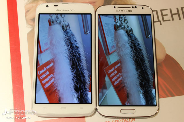сравнение Sharp Aquos Phone Zeta Docomo SH-06E с Samsung Galaxy S4 сравнение Sharp Aquos Phone Zeta Docomo SH-06E с Samsung Galaxy S4