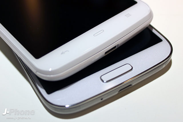 сравнение Sharp Aquos Phone Zeta Docomo SH-06E с Samsung Galaxy S4 сравнение Sharp Aquos Phone Zeta Docomo SH-06E с Samsung Galaxy S4