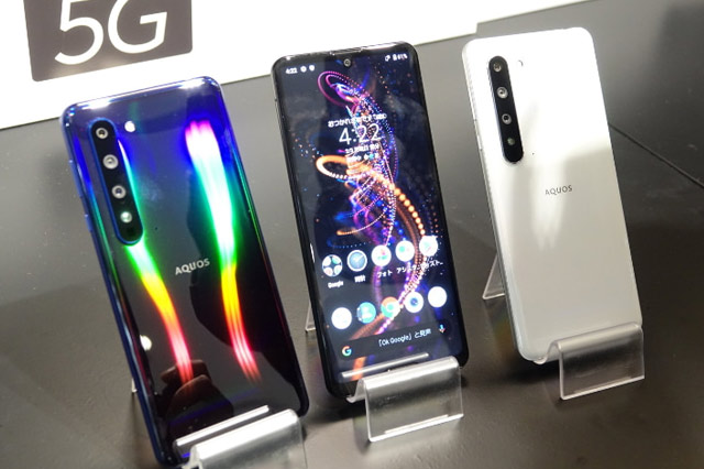 Sharp AQUOS R5G SH-51A: обзор со стороны