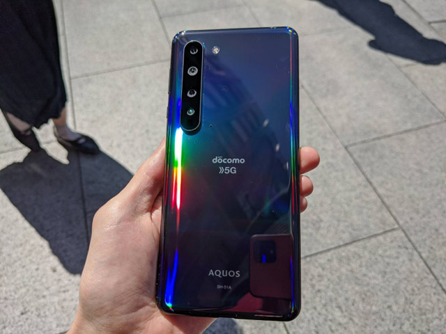 Sharp AQUOS R5G SH-51A: обзор со стороны