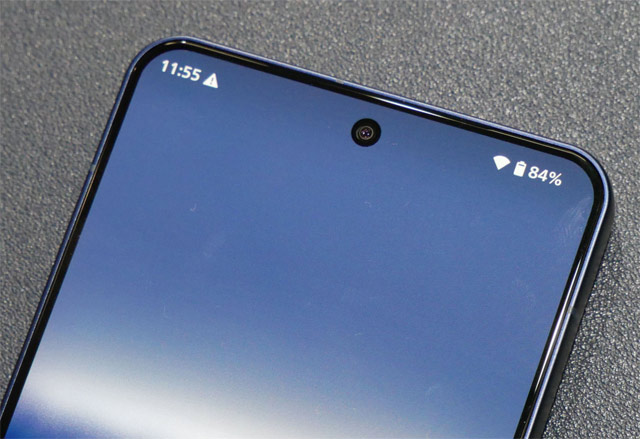 Sharp представила новый защищенный смартфон AQUOS R11