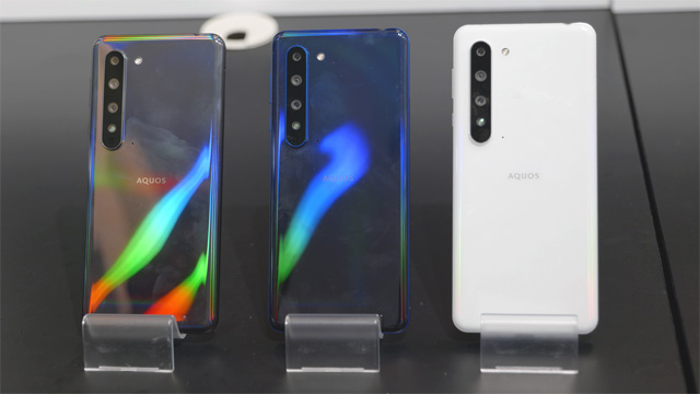 Новый смартфон Sharp R5G представлен официально